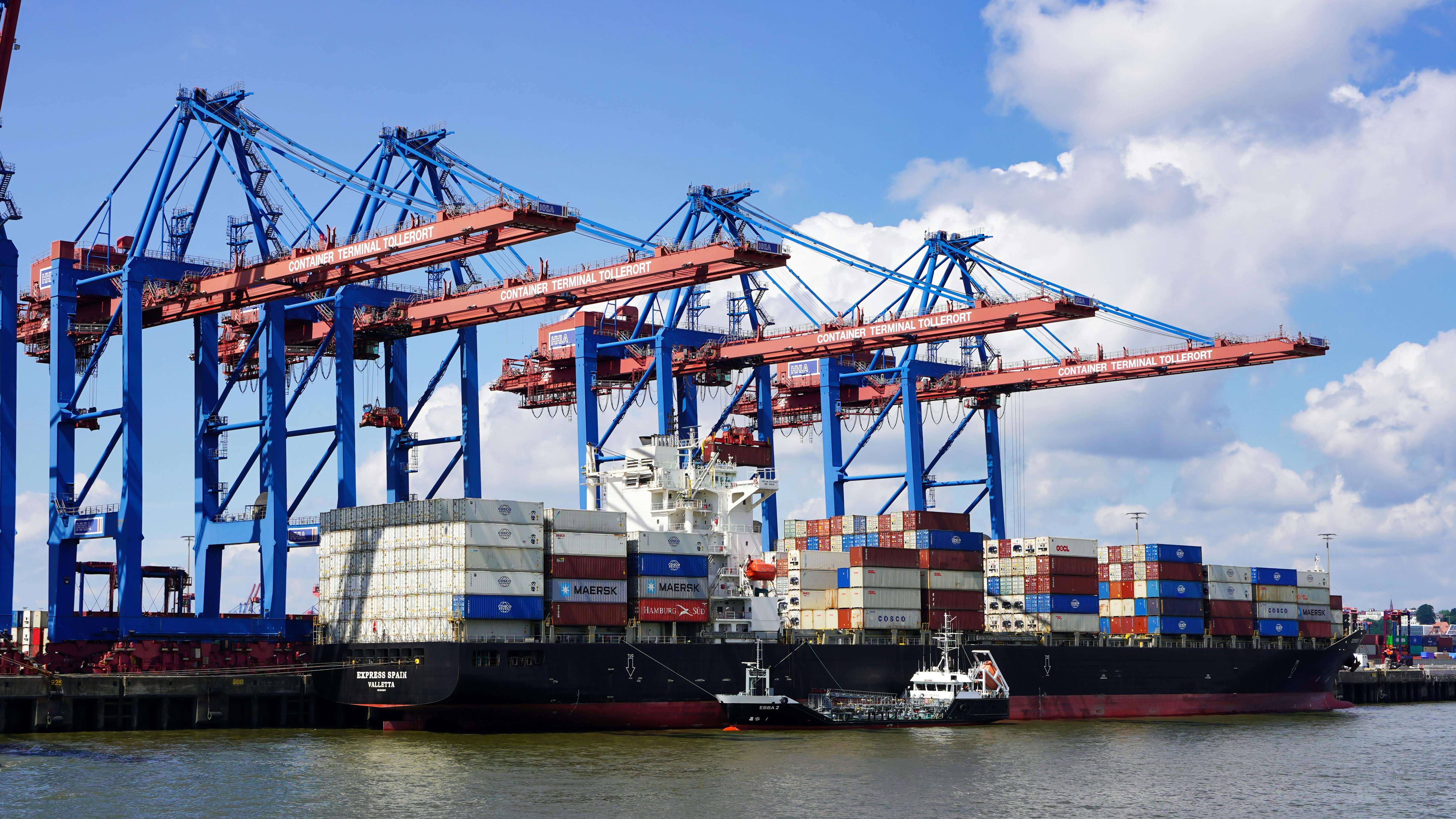 Contract logistics and supply chain solutions